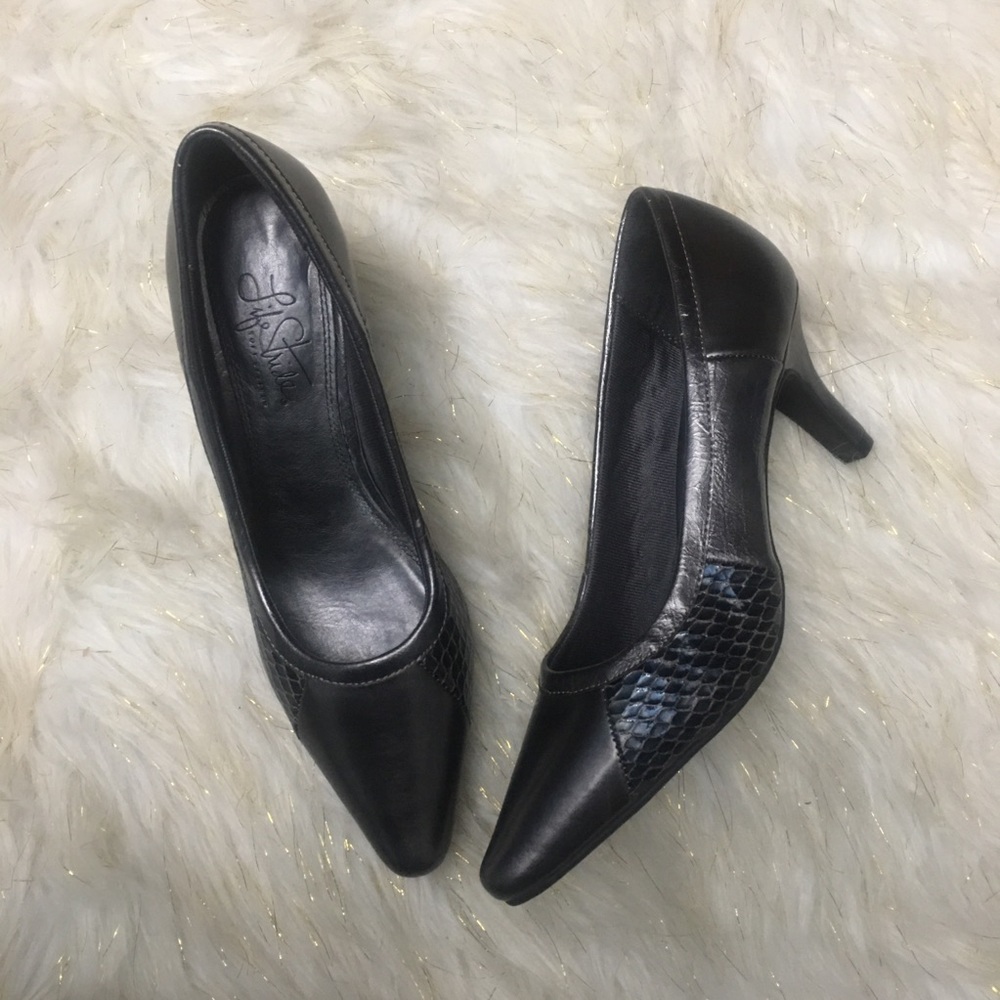 Life Stride Katrina heels gunmetal color 7W